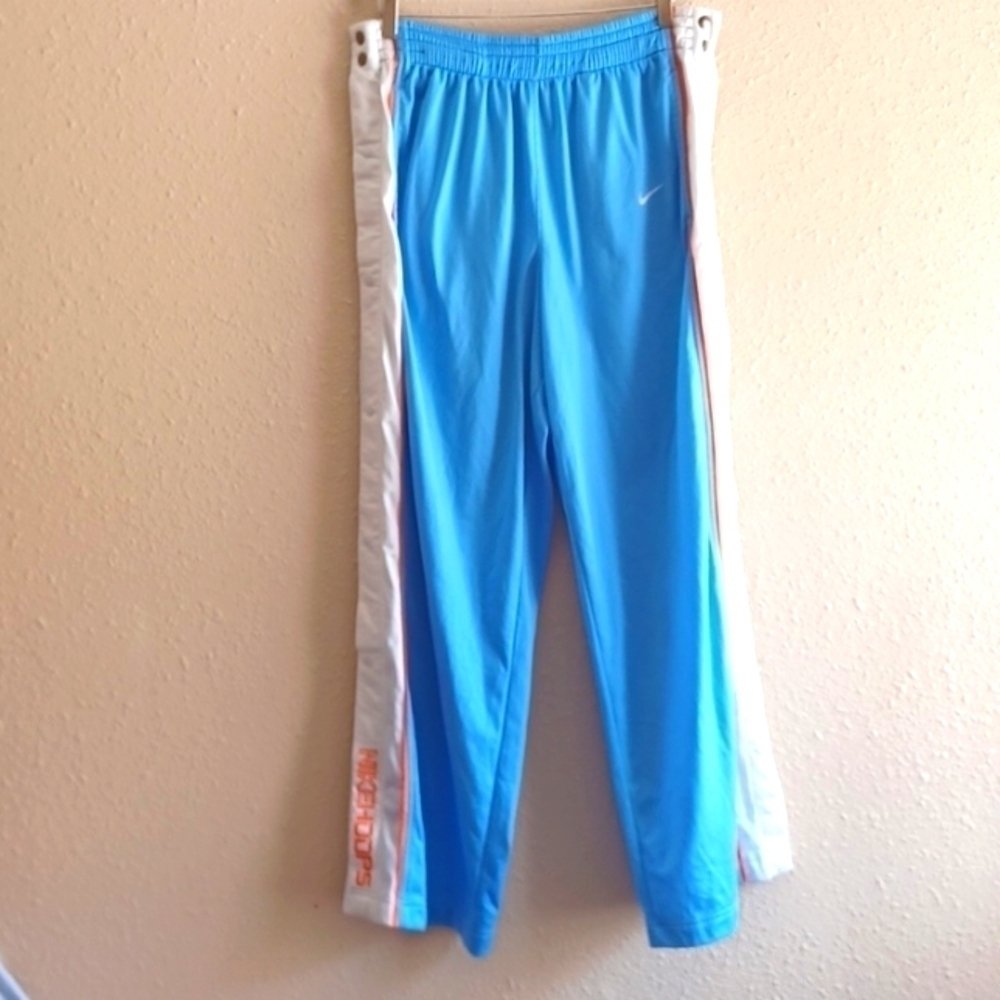 NIKE Hoops Pants.